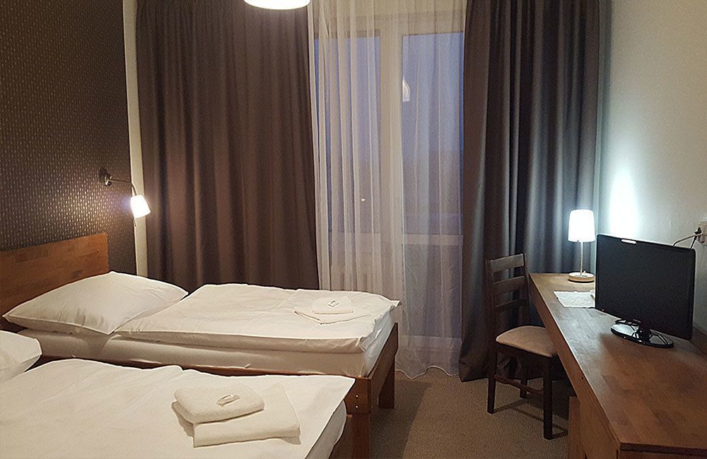 Hotel Lineas プレショフ エクステリア 写真
