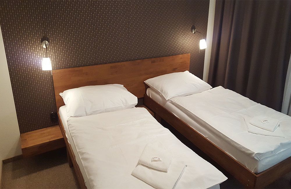 Hotel Lineas プレショフ エクステリア 写真